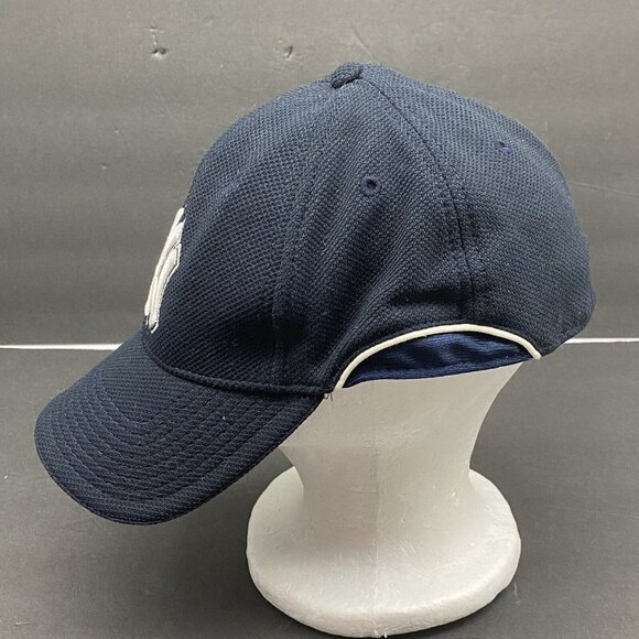 New York Yankees Ball Hat Cap Navy New Era Fitted Medium - Large MLB Baseball - Picture 5 of 11